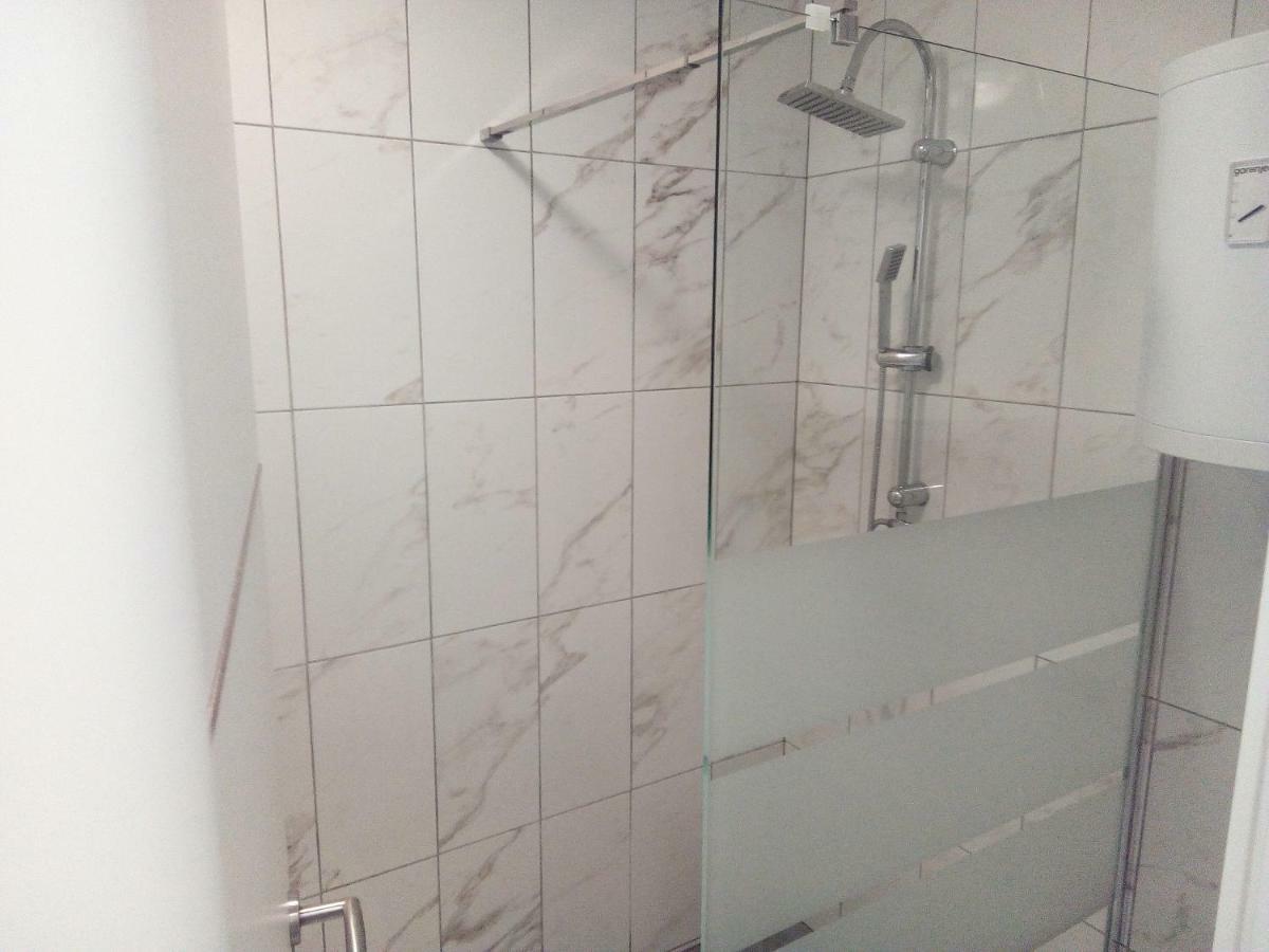 Studio Apartman Matkovic إيموتسكي المظهر الخارجي الصورة